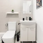 Simplicity * בוקרשט