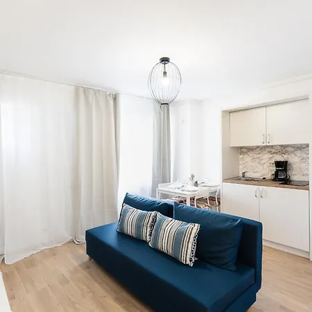 Simplicity Apartment Bucharest