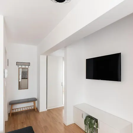 Simplicity Bukurešť