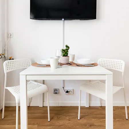 Apartment Simplicity