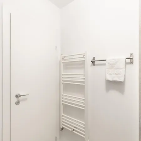 Simplicity Appartement Boekarest