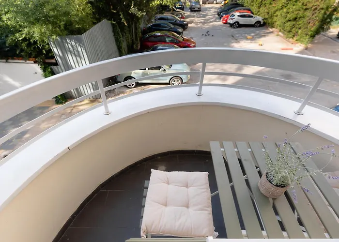 Simplicity * בוקרשט