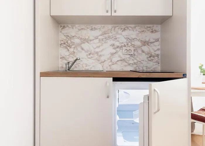 Simplicity בוקרשט