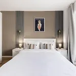 Apartment Simplicity *