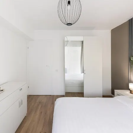 Apartment Simplicity *