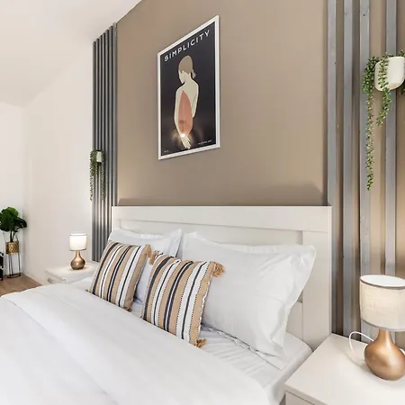 Simplicity Apartment