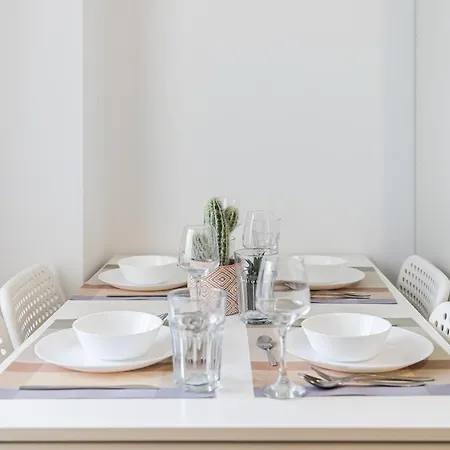 Simplicity * Βουκουρέστι