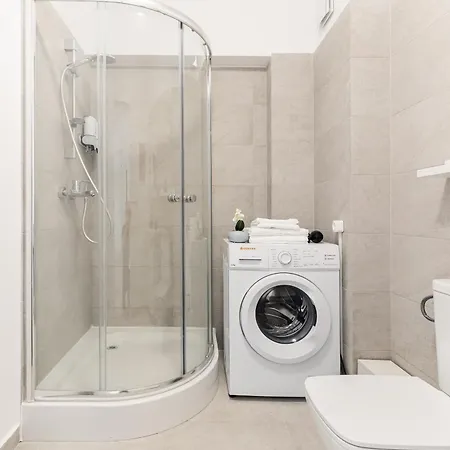 Simplicity Βουκουρέστι